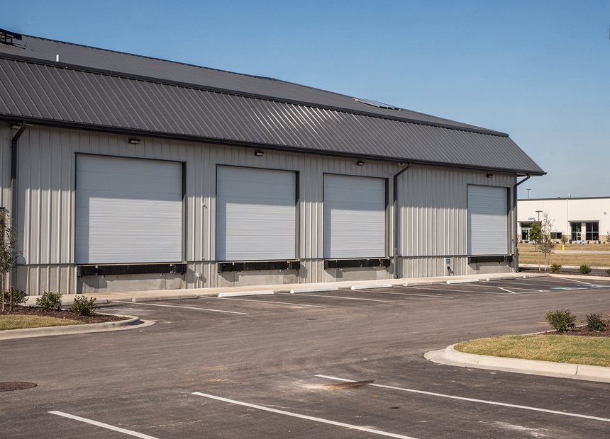 Commercial steel warehouse building in Houston, TX